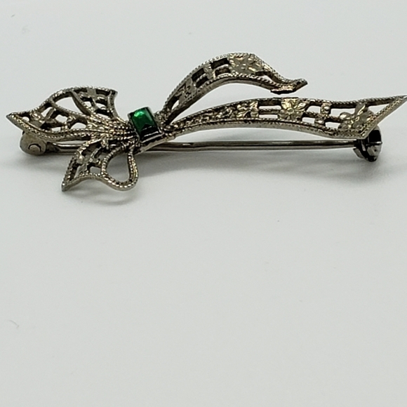 ANTIQUE Sterling Silver Filagree Laced Bow Brooch Pin Maker Signed ArtDeco Green - Picture 3 of 5